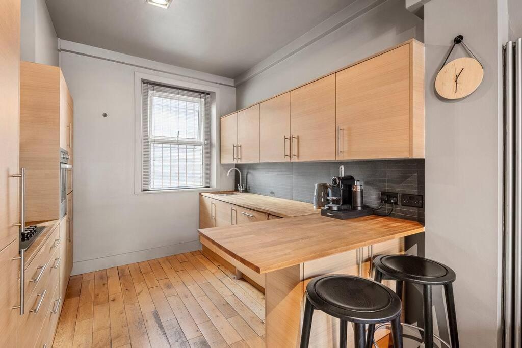 לונדון Spacious Home On Chapel Market מראה חיצוני תמונה